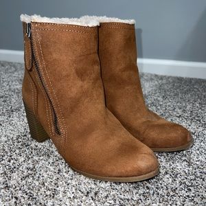 A New Day Target Fur Shearling Lined Ankle Boot Faux Suede Cognac Brown Size 9